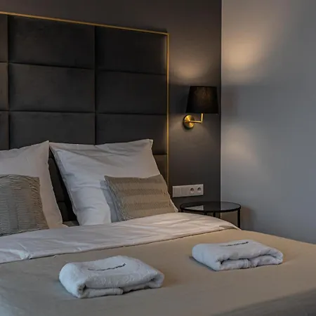 P&o Mennica Ix Apartman