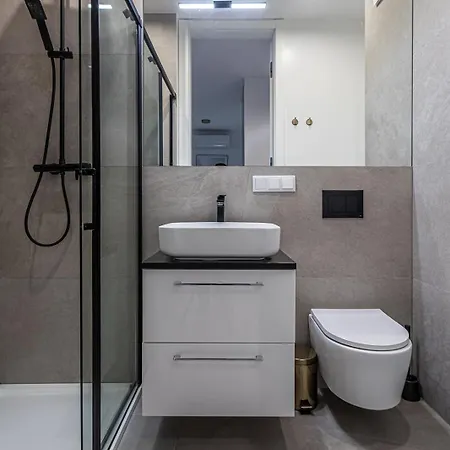 P&o Mennica Ix Apartman